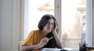 Zwyczaj odpytywania uczniów w szkole jest szkodliwy. I to z kilku powodów