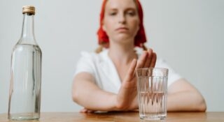 Polacy nadal wierzą, że po jednym piwie można natychmiast wsiąść za kółko