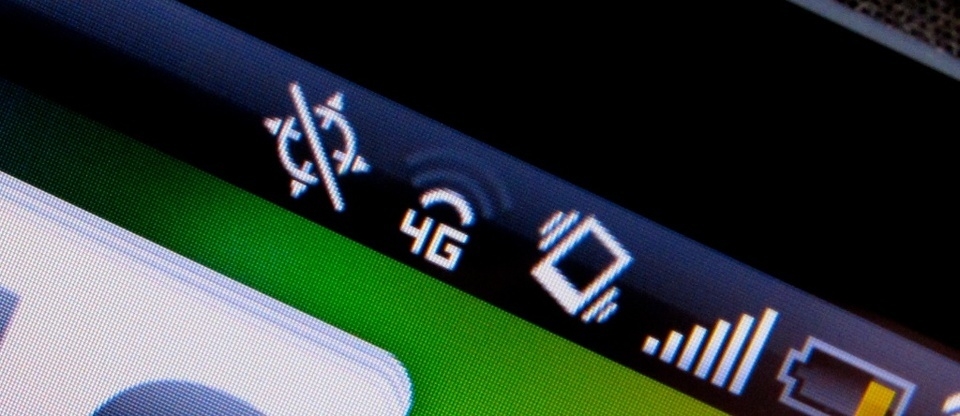 Orange: &#8222;4G&#8221; w Play bezpodstawne. Play: konkurencja obiecuje gruszki na wierzbie