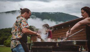 Piwko przy grillu z dziećmi może skończyć się w sądzie, przez co z normalnej rodziny staniemy się patologią