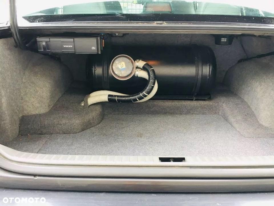 zapach gazu w samochodzie 