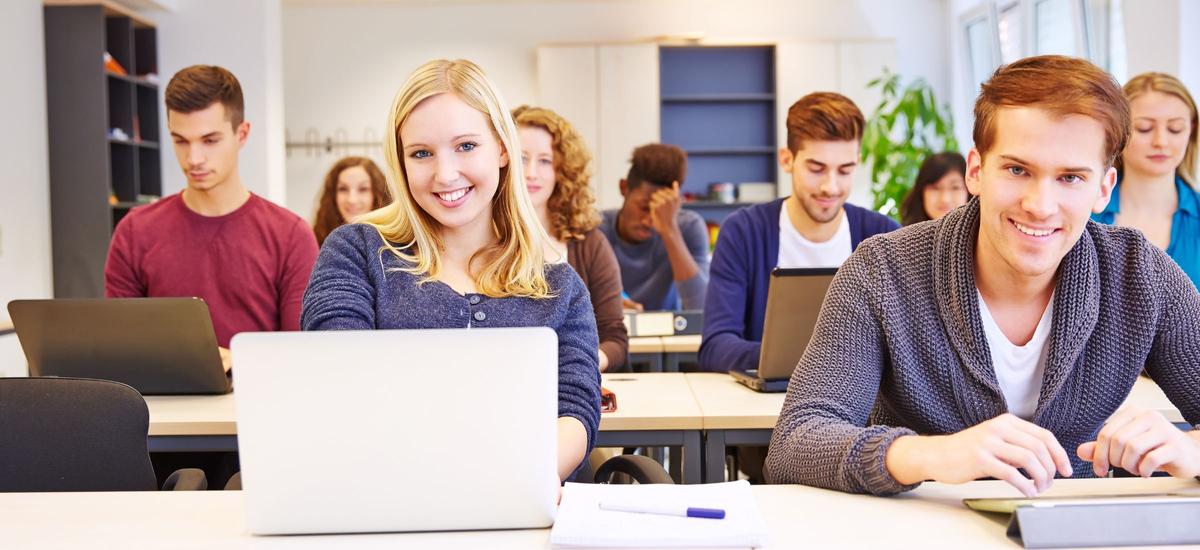Oferty Plus dla studentów. Szybki internet 5G, routery i Tidal!