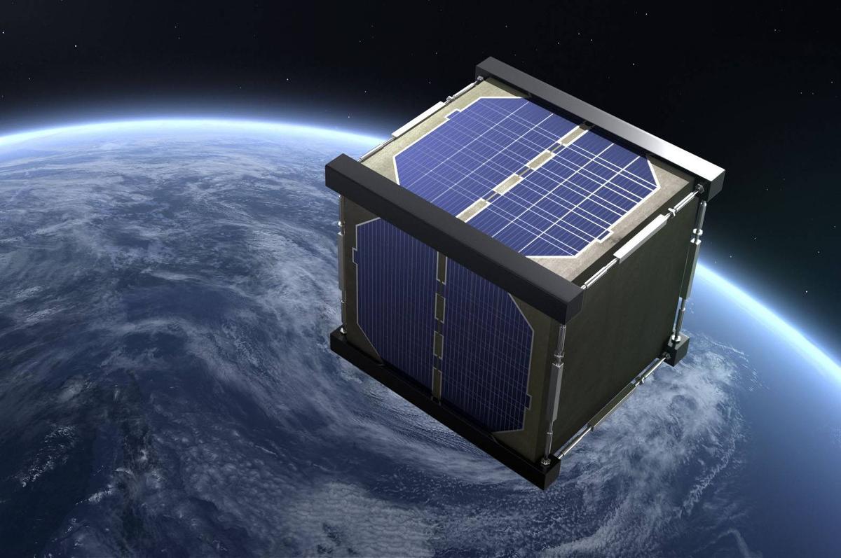W kosmos leci pierwszy drewniany satelita. Ma rozwiązać bardzo ważny problem