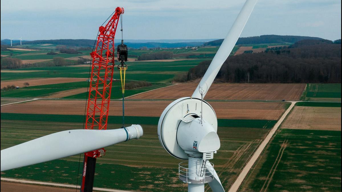 Pierwsze na świecie drewniane łopaty turbin wiatrowych. Zaskakująco skuteczne