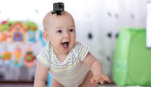 Oto przyszłość technologii. Dzieci z kamerami GoPro na głowach