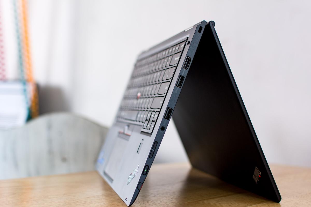 Lenovo-Thinkpad-X1-Yoga-8 