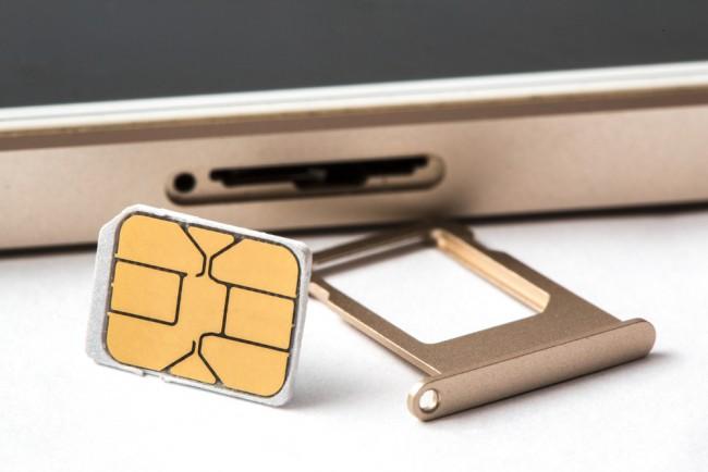 Obowiązek rejestracji kart SIM dotyczy wyłącznie numerów prepaid (tzw. na kartę). 
