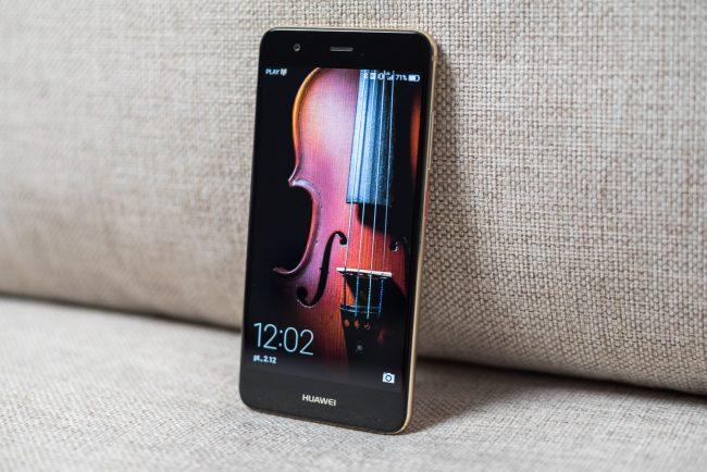 Huawei nova to bardzo dobry smartfon w niskiej cenie class="wp-image-532377" 