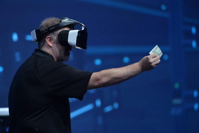 Intel’s Craig Raymond displays the Project Alloy virtual reality headset during the Day 1 keynote at the 2016 Intel Developer Forum in San Francisco on Tuesday, Aug. 16, 2016. Intel CEO Brian Krzanich’s keynote presentation offered perspective on the unique role Intel will play as the boundaries of computing continue to expand. (Credit: Intel Corporation) class="wp-image-548877" 