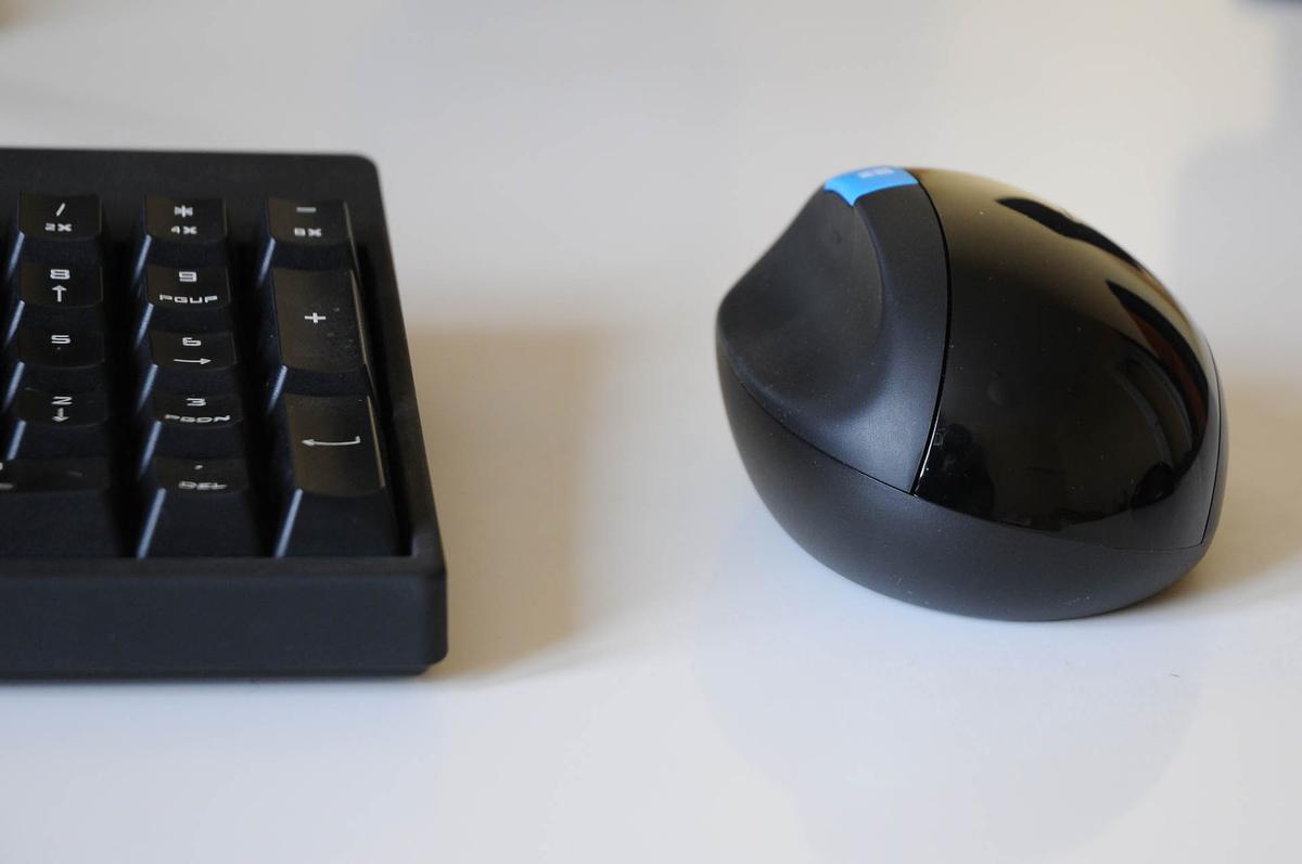 Microsoft Sculpt Ergonomic Mouse 