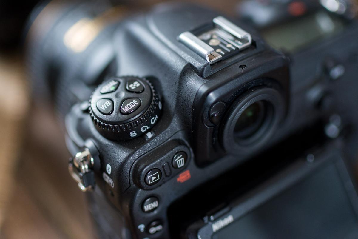 Jaki aparat fotograficzny warto kupić? 