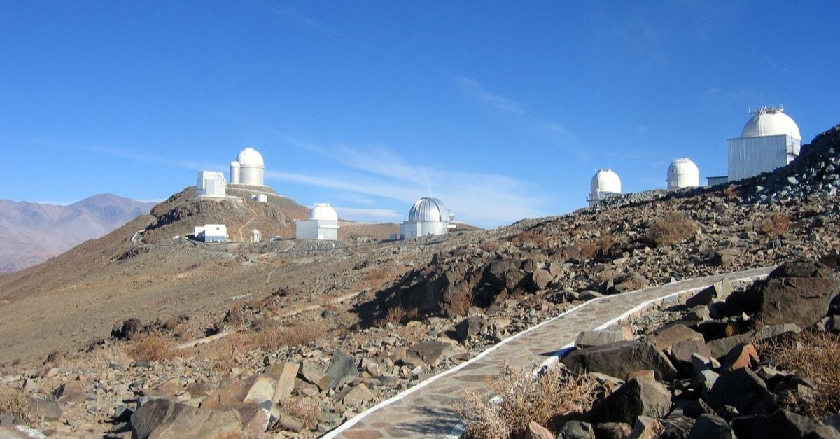Teleskopy na pustyni Atakama w Chile class="wp-image-577202" 