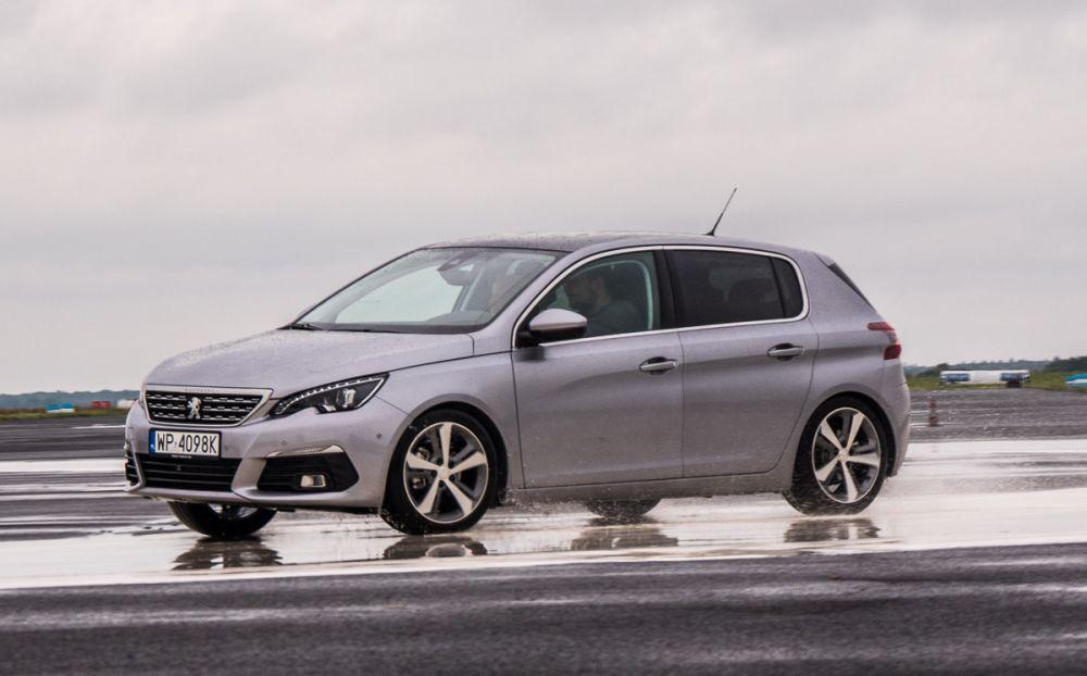 nowy peugeot 308 2017 class="wp-image-589970" 
