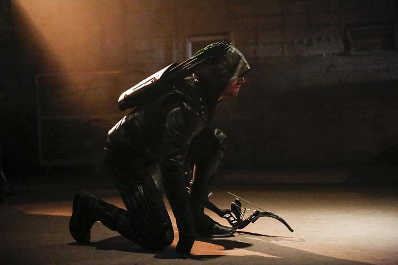 Arrow -- &quot;Legacy&quot; -- Image AR501c_0155b --- Pictured: Stephen Amell as Green Arrow -- Photo: Bettina Strauss/The CW -- ÃÂ© 2016 The CW Network, LLC. All Rights Reserved. 