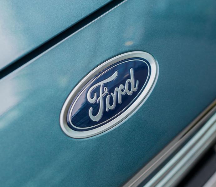 Następca Mondeo nazywa się Ford Evos - mamy jego pierwsze zdjęcia