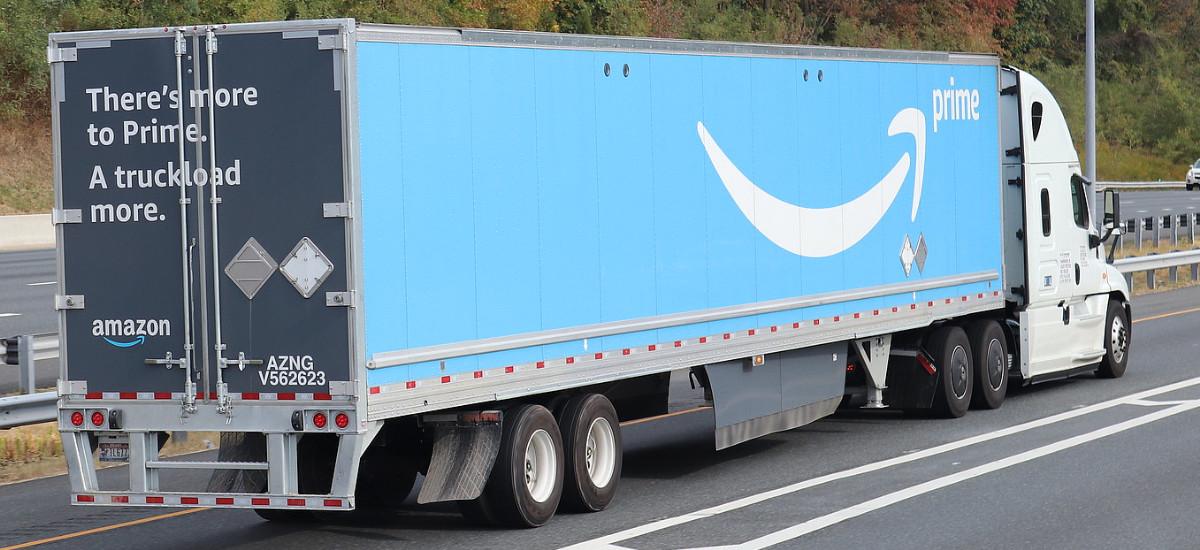 Amazon dąży do dostawy towarów w 30 min. Na ekspresową wysyłkę wyda w tym roku ponad 35 mld dolarów
