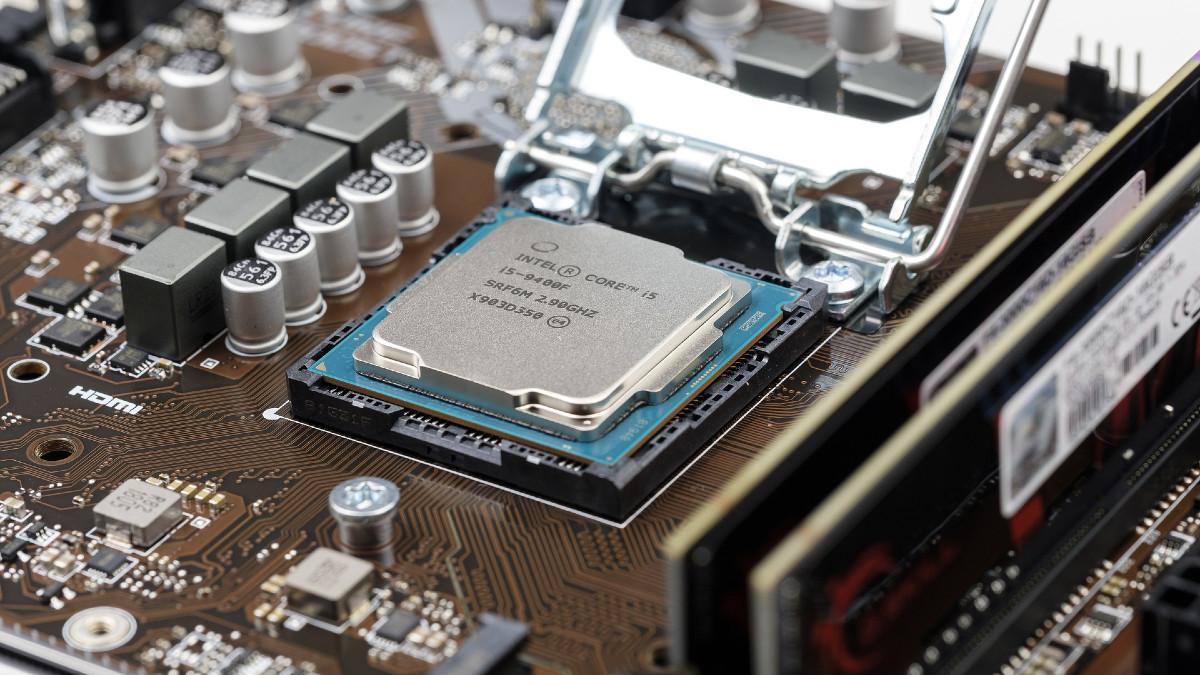 Producenci procesorów. Intel chce kupić dawne fabryki AMD i IBM