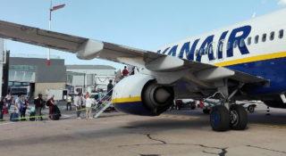 Ryanair brutalnie wycina połączenia z Modlina