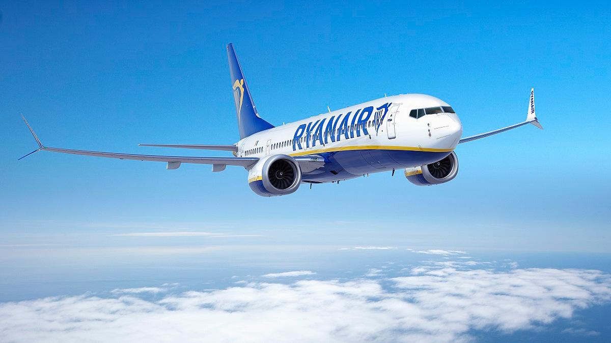 Tanie linie lotnicze. Ryanair nie wierzy w kolejny światowy lockdown, chce przyjąć 2 tys. pilotów
