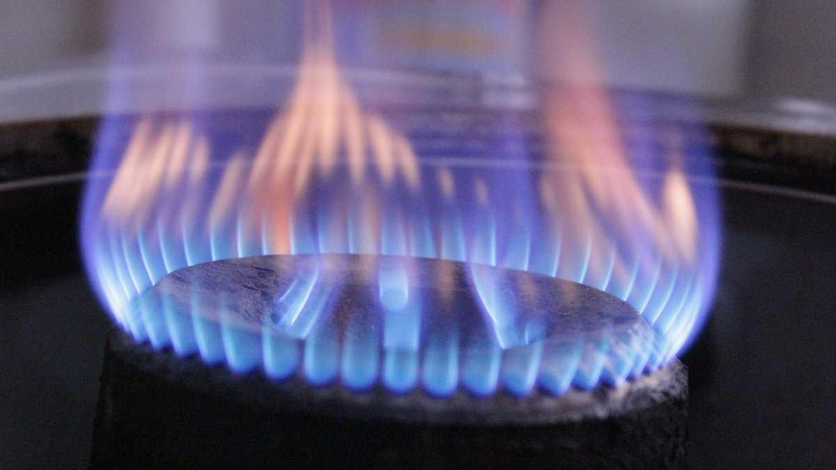 Harce na rynku gazu. Rząd szykuje dla biznesu wakacje od rachunków