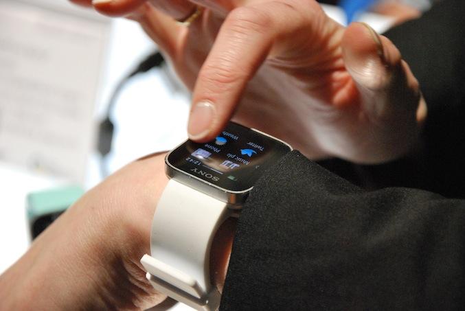 CES: Taki zegarek od Sony będzie marzeniem każdego posiadacza smartfona z Androidem