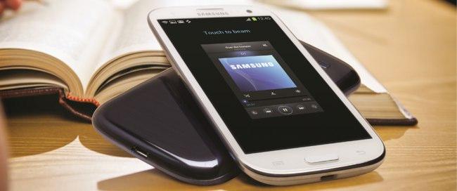 Bezprzewodowa ładowarka i inne bajery dla Samsunga Galaxy SIII