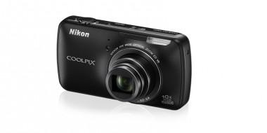 Instagram w aparacie kompaktowym stał się faktem. Nikon prezentuje aparat Coolpix S800c - już we wrześniu w Polsce!
