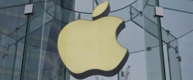 iPhone 4S sprzedaje się coraz lepiej i to nie jest dobra wiadomość dla Apple
