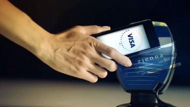Szwecji płatności bezgotówkowe przy wykorzystystaniu kart płatniczych oraz smartfonów wypierają płatności gotówkowe