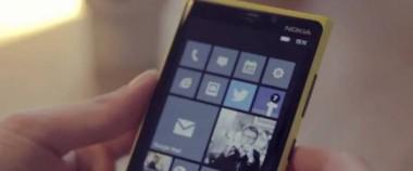 Bądź na bieżąco – integracja z serwisami społecznościowymi w Nokia Lumia 920