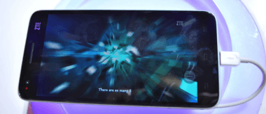 CES 2013: ZTE Grand S: najcieńsza lagująca kopia HTC z LTE &#8211; nasze wrażenia