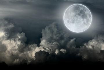 Superksiężyc, czyli świetna okazja do nocnych fotografii