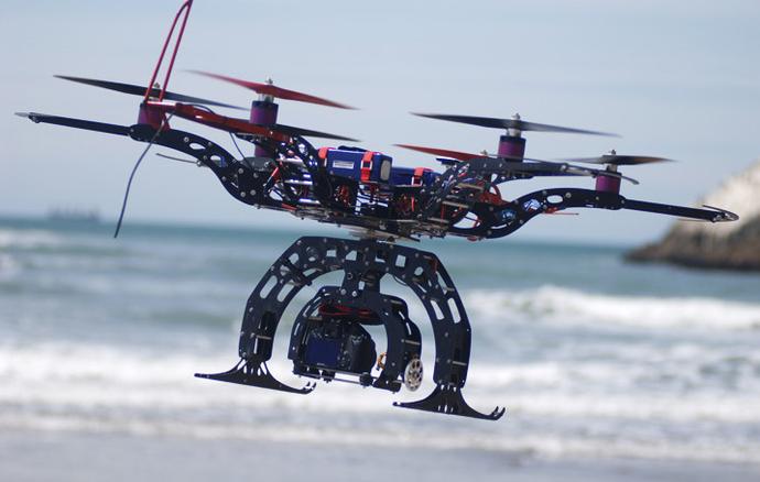 Najnowszy trend w fotografii i filmie – latające drony