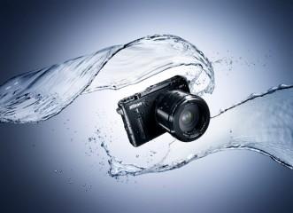 Nikon AW1 &#8211; poznaj pierwszy na świecie wstrząso- i wodoodporny bezlusterkowiec