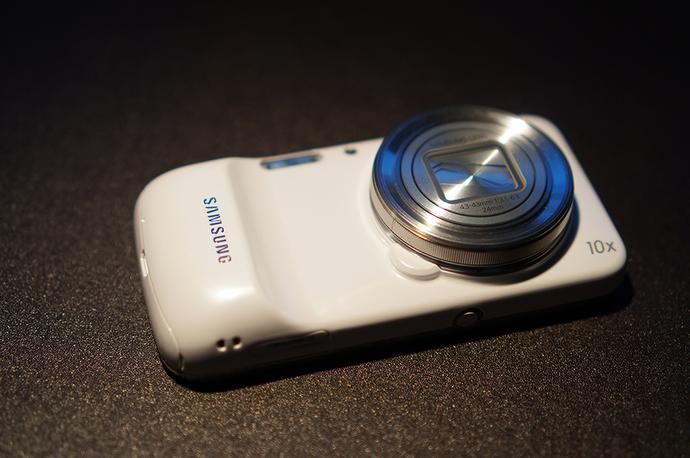 Samsung Galaxy S4 Zoom – pierwsze wrażenia Spider&#8217;s Web