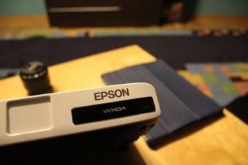 Epson EB-1776W jak ultrabook w świecie projektorów &#8211; recenzja Spider&#8217;s Web