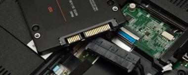 Jak działa dysk SSD i czy warto go kupić?