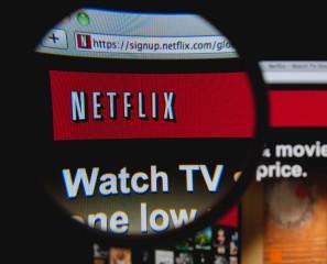 Netflix – owoc romansu telewizji i Internetu