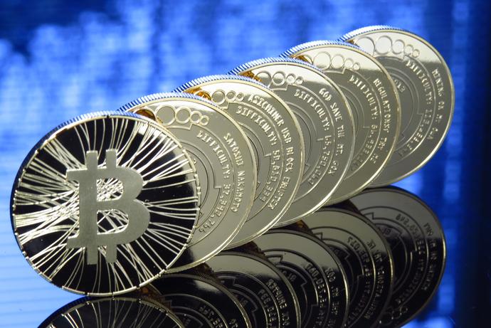 Bitcoin nurkuje, rosną obawy o upadek jednej z giełd