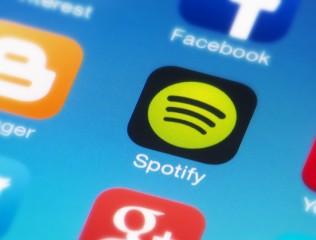 Krótka piłka: Odsłuchaliśmy 40 milionów godzin muzyki – Spotify podsumowuje pierwszy rok w Polsce