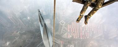 Wspięli się na drugi najwyższy budynek świata. Zobacz jakie zrobili zdjęcia i film