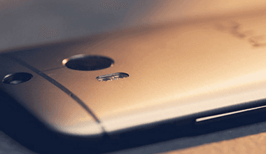 Samsung i HTC próbują stworzyć nowy segment &#8211; supersmartfony