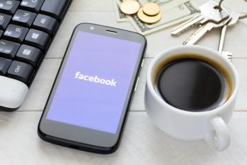Facebook at Work: korzystaj z fejsa w pracy, ale legalnie