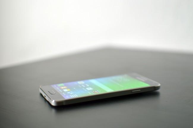 Samsung Galaxy Alpha 014 