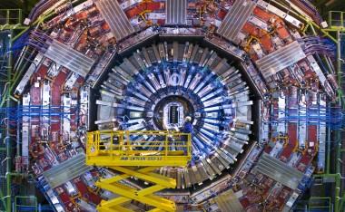 Wielki Zderzacz Hadronów w akcji &#8211; poznaliśmy dwie nowe cząstki subatomowe