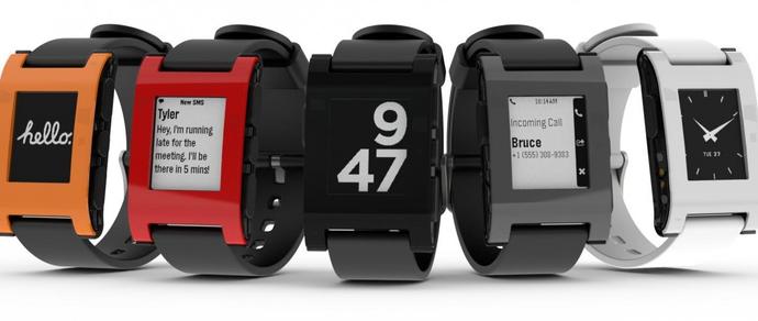 Walka z wiatrakami w wykonaniu Pebble &#8211; zegarki dostają obsługę aplikacji dla Androida Wear. To niestety za mało
