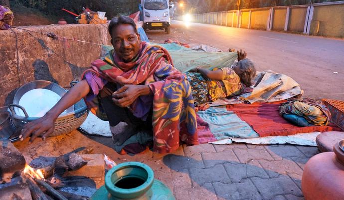 27 zdjęć z Indii, które pokazują smutną prawdę o tym kraju