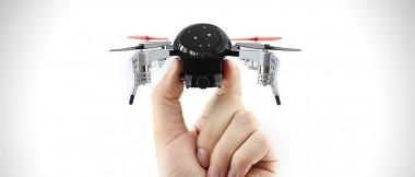 Oto najciekawszy miniaturowy dron, którego na dodatek opłaca się kupić