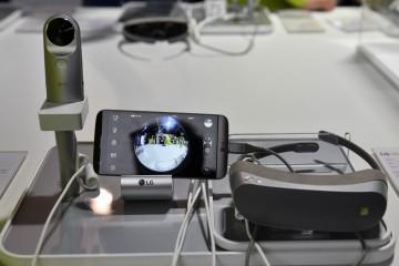 Nie tylko G5, czyli sprawdziliśmy nowe okulary VR, kamerę i&#8230; robota od LG