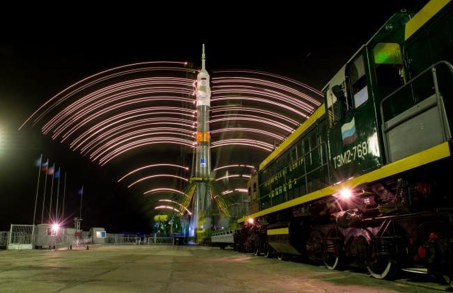 Exp 47 Soyuz Raising 